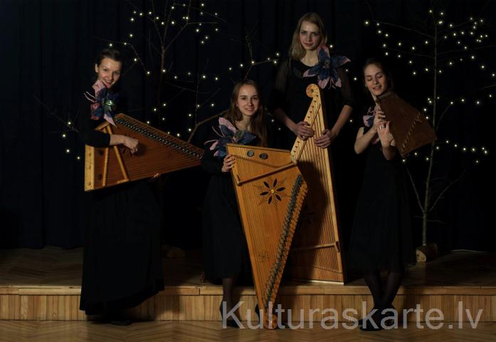 kokļu ansambļa "Kārta" studija